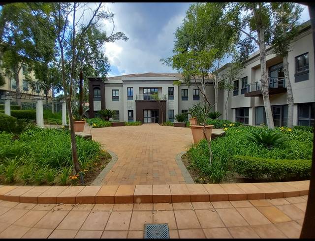 526M² OFFICE TO LET IN BRYANSTON